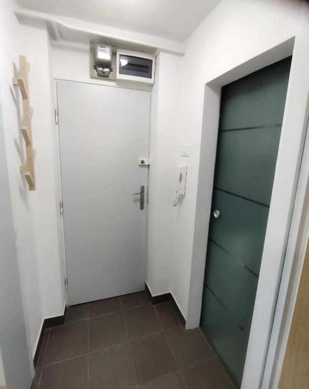 Fenix studio apartment, Zagreb - 9