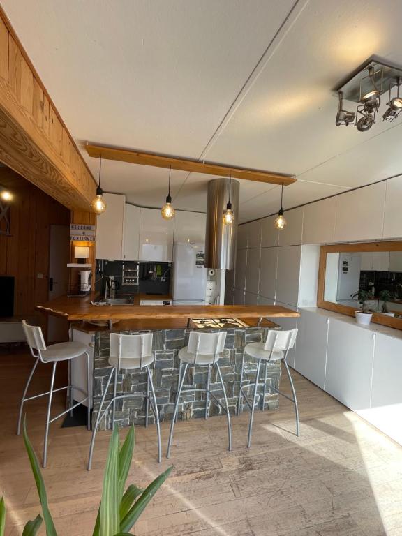 Kuchyň nebo kuchyňský kout v ubytování Agréable appartement de 65m2 vue exceptionnelle