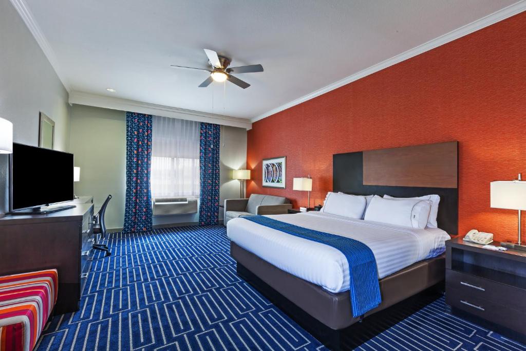 Holiday Inn Express & Suites Houston East by IHG - Habitación Estándar