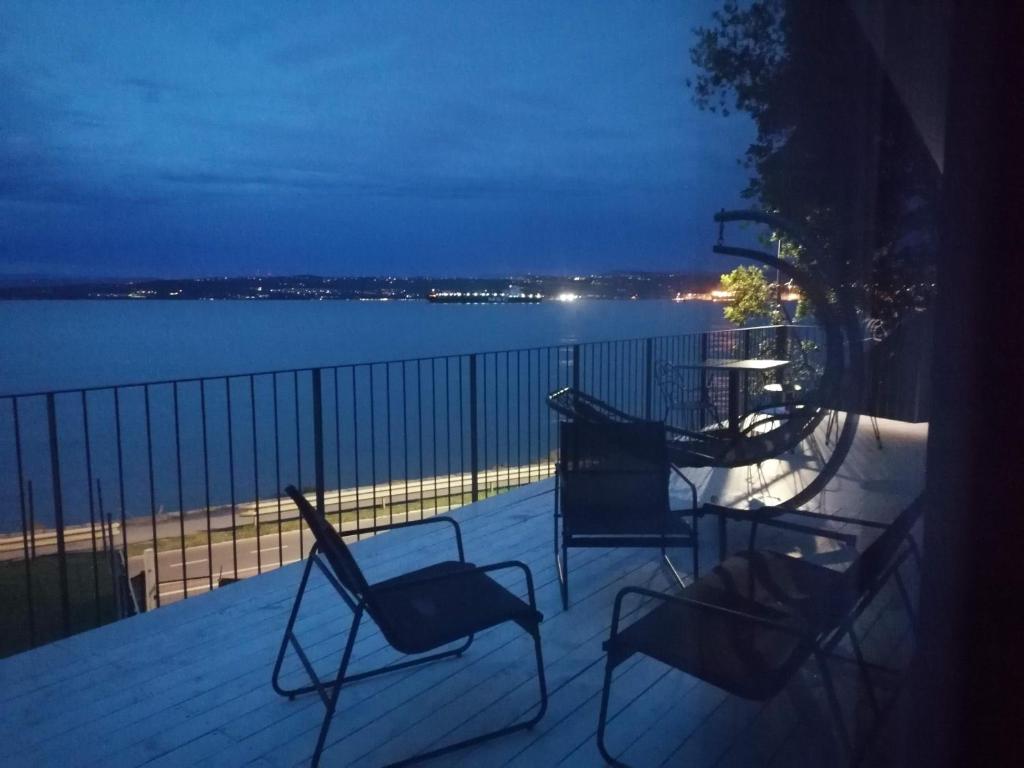 Balkón nebo terasa v ubytování VILA MOLET KOPER
