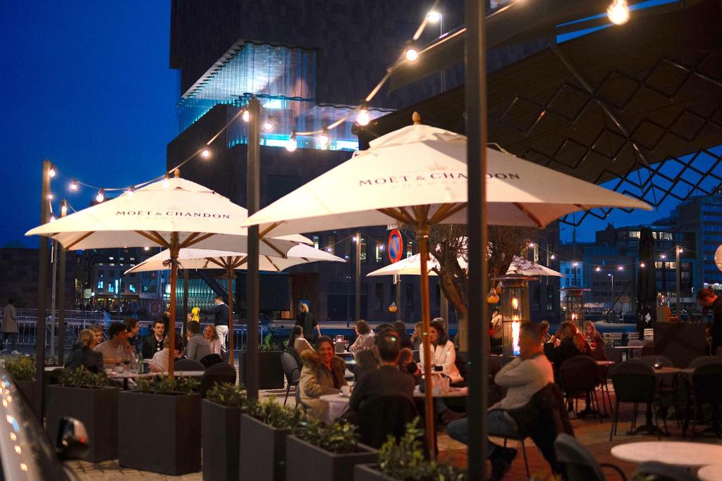 U Eat & Sleep Antwerp - Resim 19