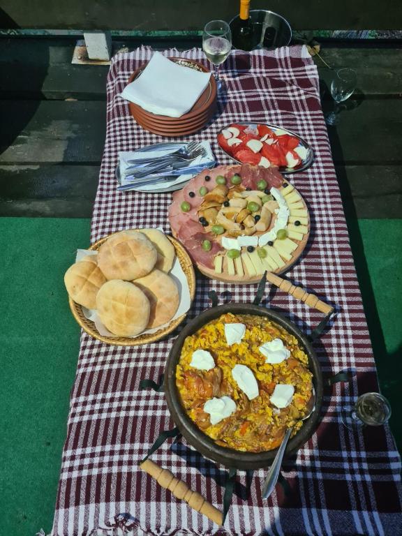 Jídlo v ubytování v soukromí nebo okolí