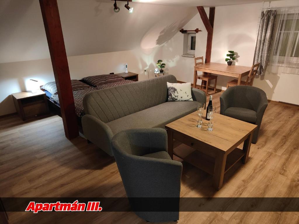 Posezení v ubytování Apartmány Na Cestě