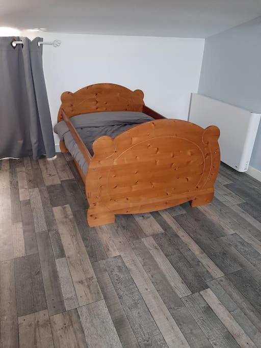 Posedenie v ubytovaní Gîte avec Piscine Proche de Carcassonne