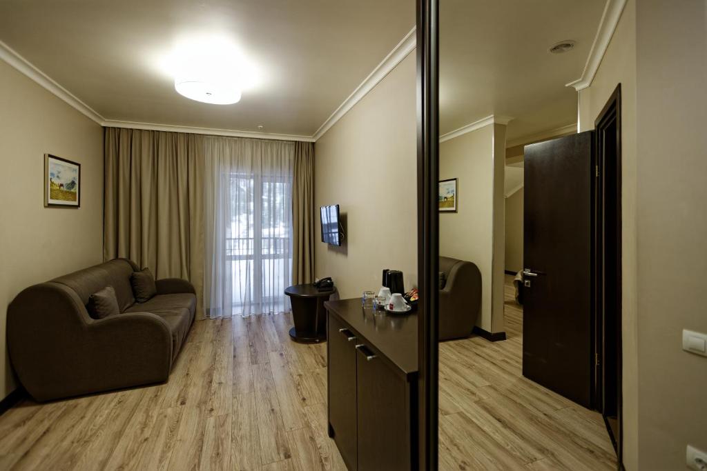 Posezení v ubytování Marmaros Apart-Hotel & Spa