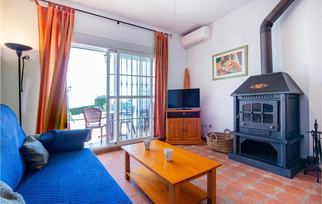 TV a/nebo společenská místnost v ubytování Amazing Apartment In Alcaucín