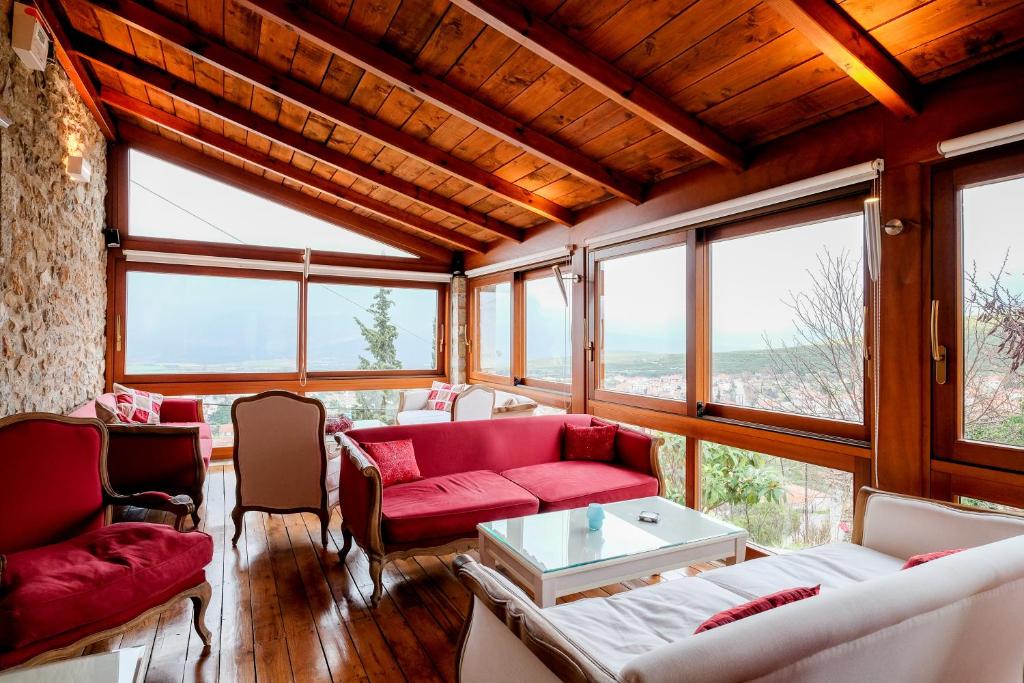 Posezení v ubytování Kyriaki Guesthouse & Suites