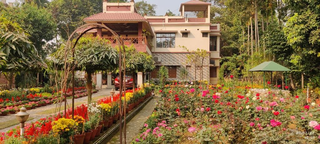 Rater Tara Diner Rabi Resort, Shānti Niketan (updated prices 2024)
