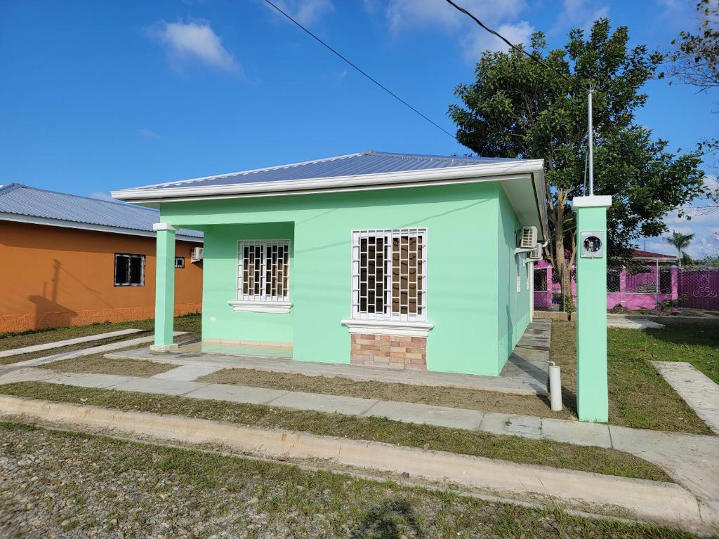 Hermosa casa nueva. - Housity