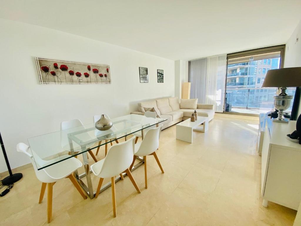 Akira Flats Diagonal Mar Apartments, Barcelona – Updated 2023 ...