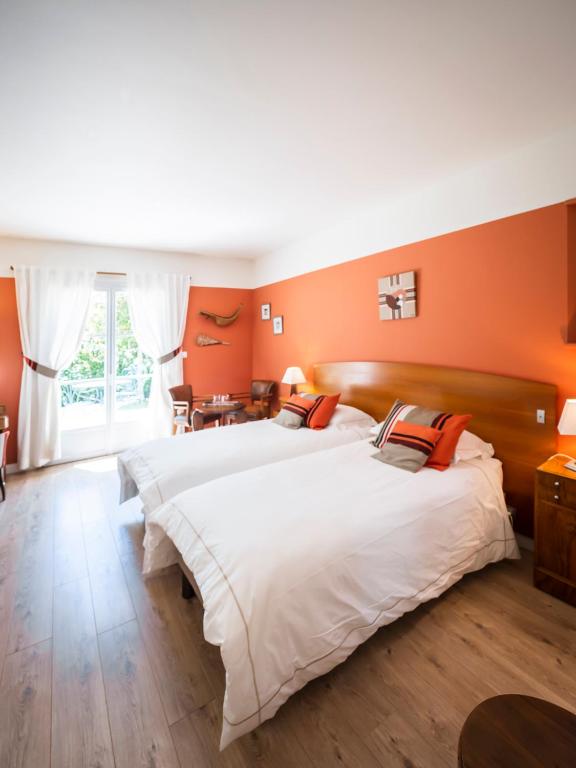 Postel nebo postele na pokoji v ubytování Maison d'hôte Iparra- Pays Basque