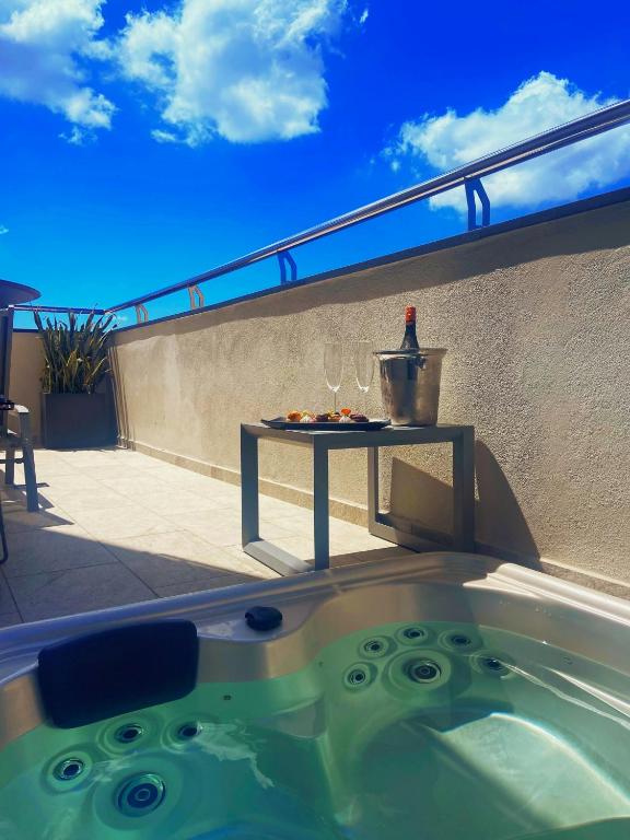 The Embassy Valletta Hotel - 16