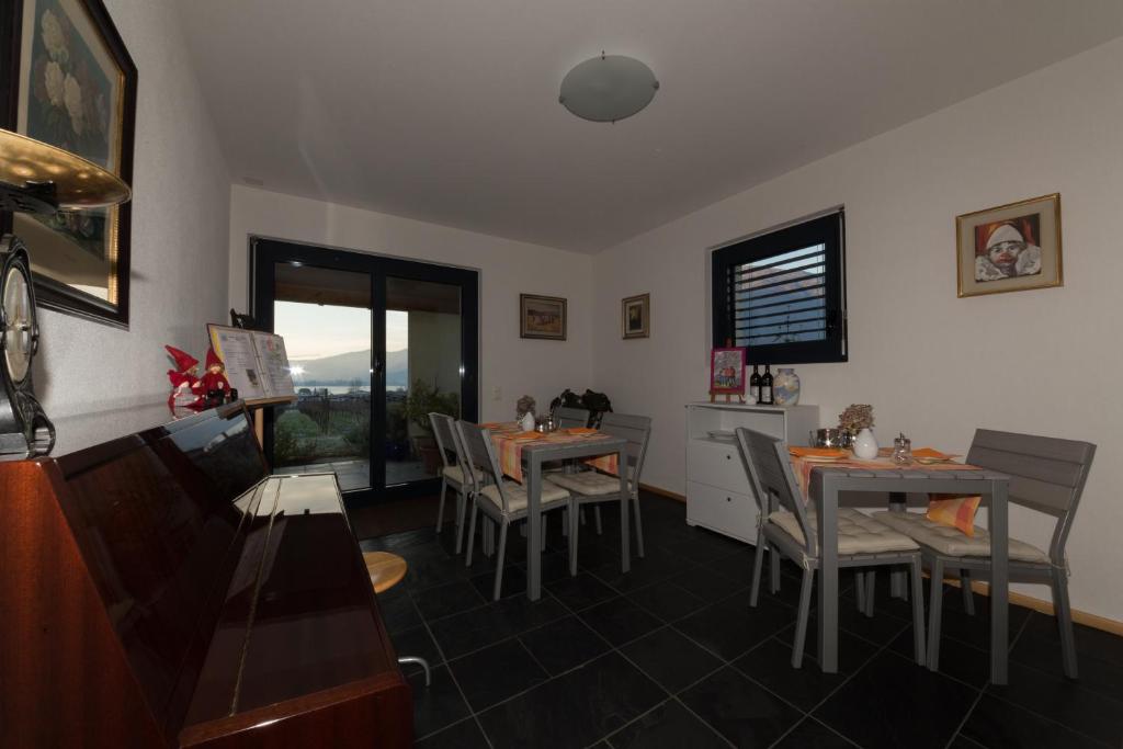 TV a/nebo společenská místnost v ubytování B&B Il Vigneto