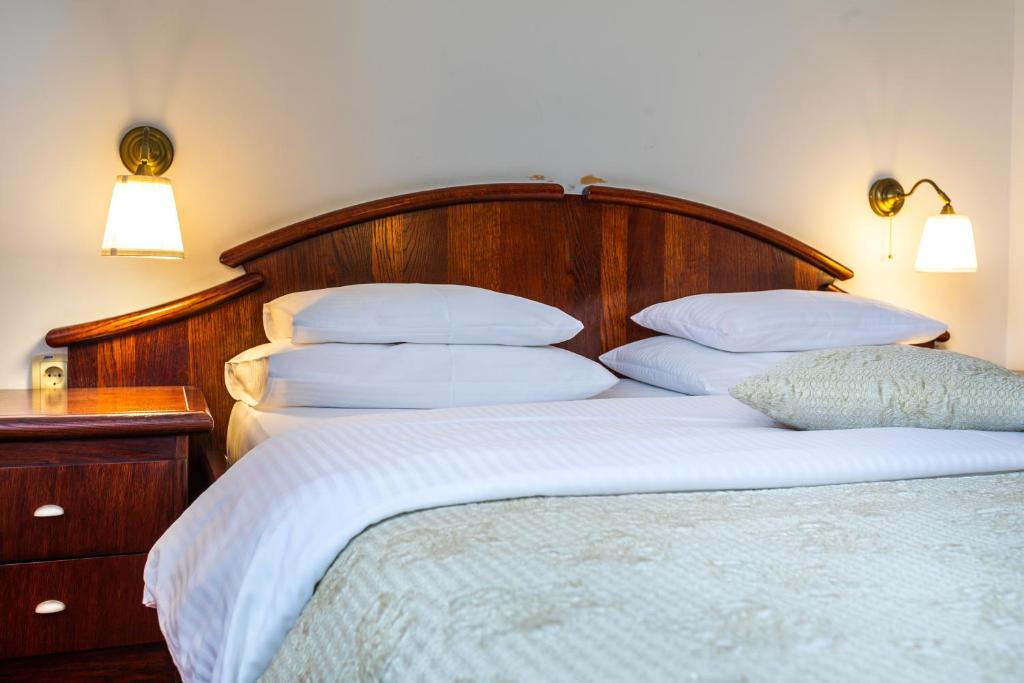 Garni Hotel Royal Crown - Chambre Double Avec Balcon (2 Adultes + 1 Enfant)