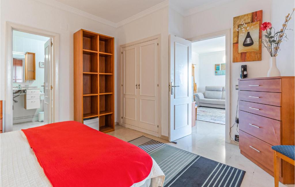 Posteľ alebo postele v izbe v ubytovaní Gorgeous Apartment In Estepona