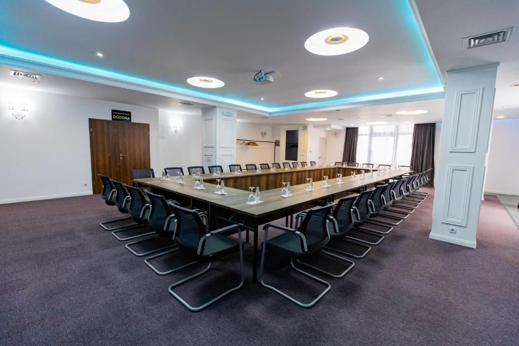 Konferenční prostory v ubytování Dodona ApartHotel in Prishtina
