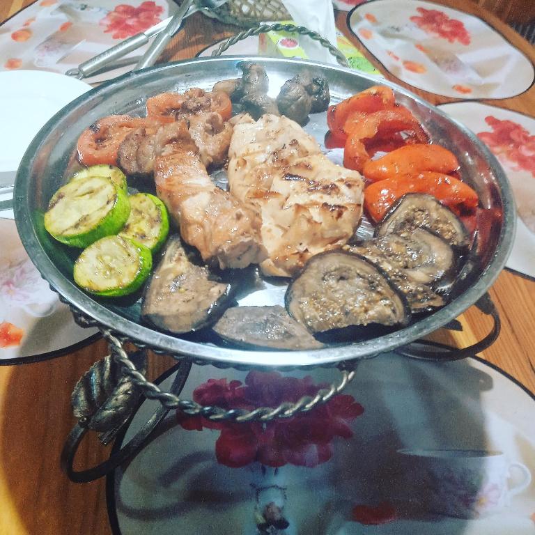 Jídlo v penzionu nebo okolí