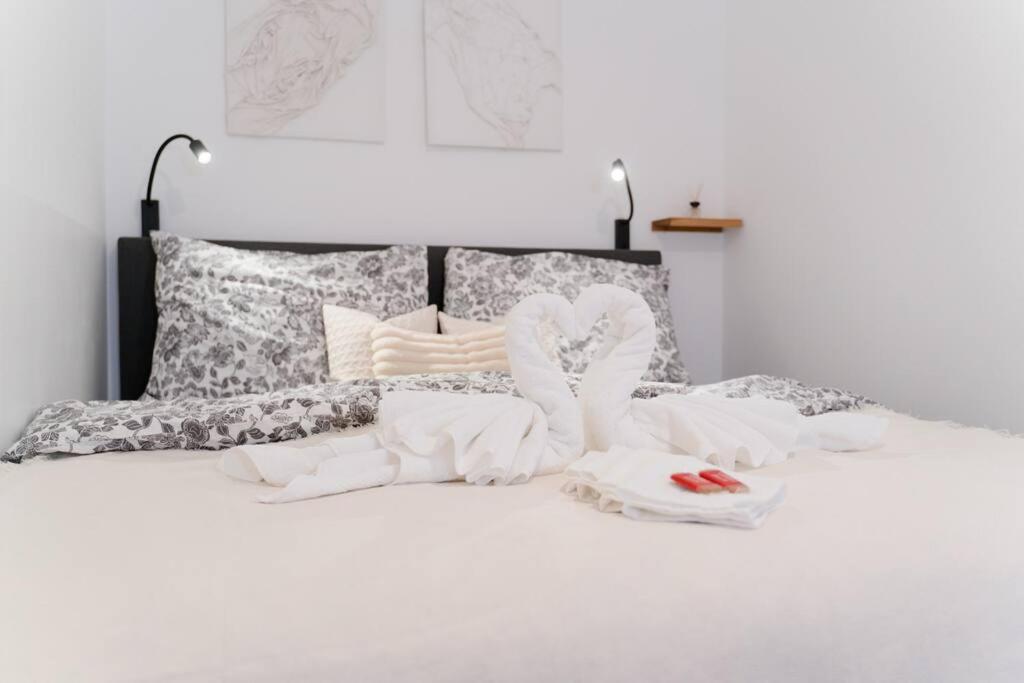Ένα ή περισσότερα κρεβάτια σε δωμάτιο στο Zentrale & ruhige 2 Zimmer - 42m²