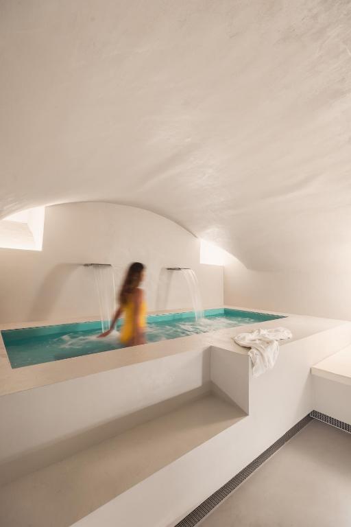Design apartment with private pool in Campo dei Fiori vendégei