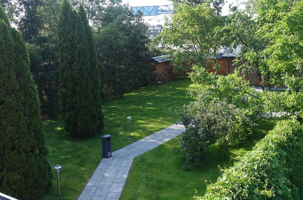 Zahrada ubytování Apartamenty Między Mostami