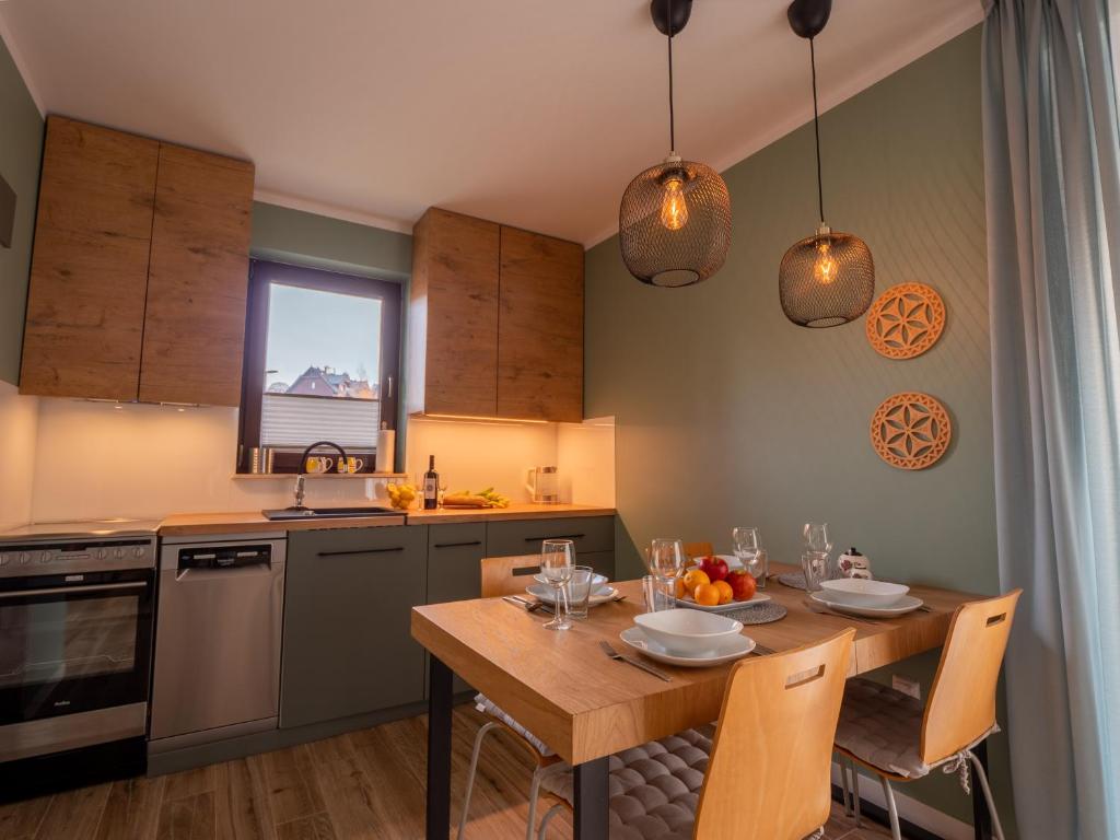 Kuchyňa alebo kuchynka v ubytovaní Apartament Sielanka Jaworki