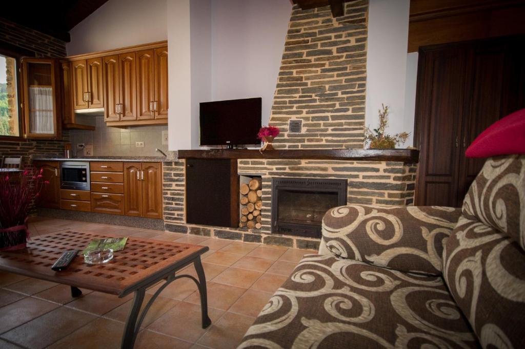 Kuchyň nebo kuchyňský kout v ubytování Apartamentos El Sualleiro