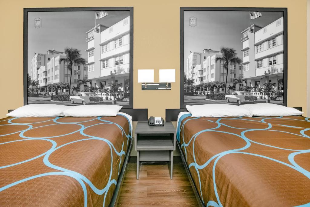 Super 8 by Wyndham Moss Point - Chambre Queen Avec Deux Lits Queen - Non-fumeur