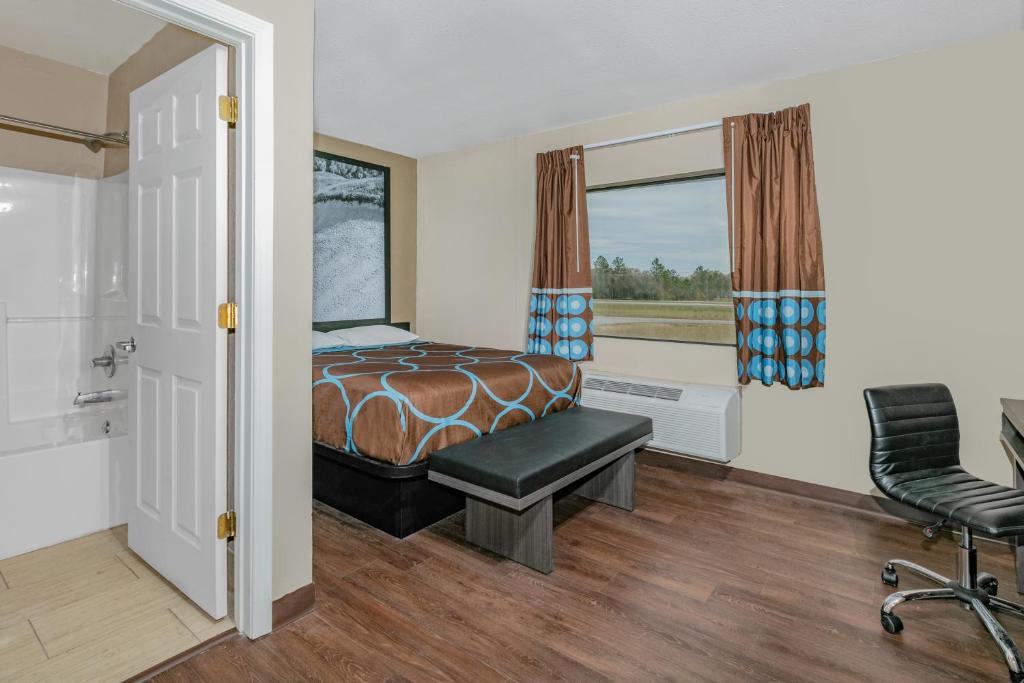 Super 8 by Wyndham Moss Point - Salle Queen - Non-fumeurs