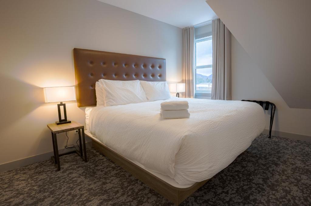 Basecamp Suites Banff photo