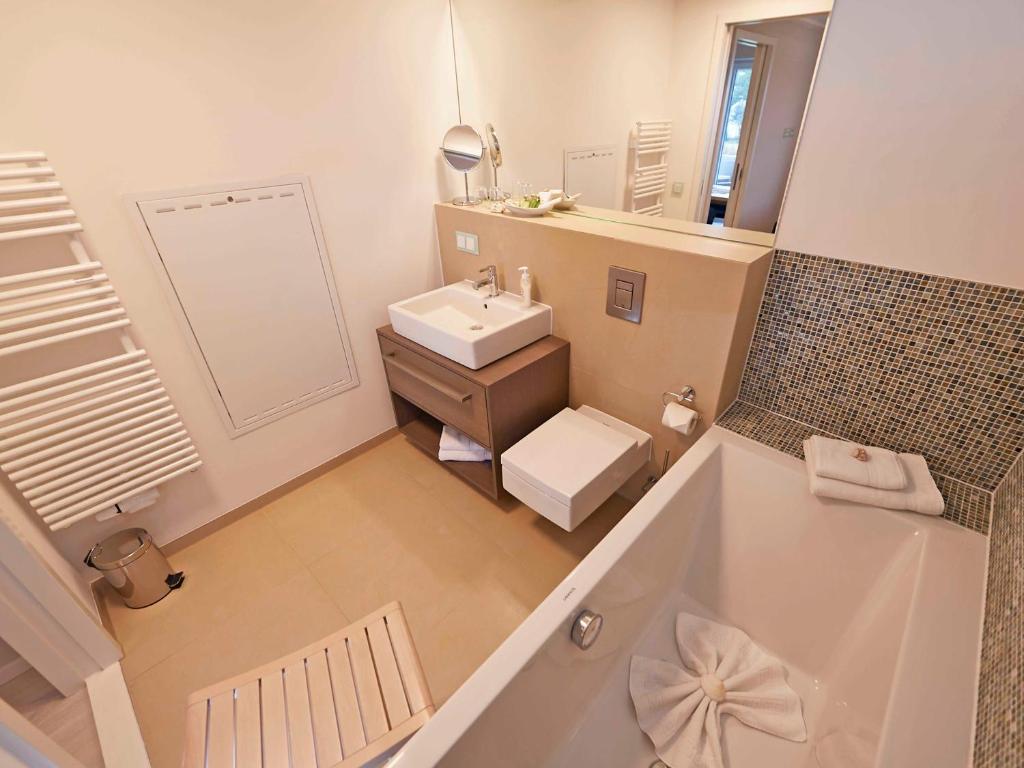 Koupelna v ubytování Strandresort Prora - WG 202 mit Meerblick und Sauna