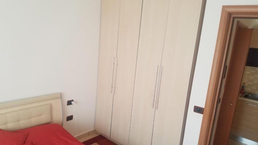 SEASIDE STUDIO APARTMENT VLORE - Image 10