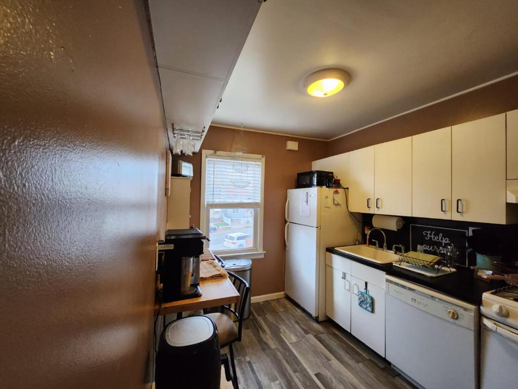 Suburban Single only, Bellerose (updated prices 2024)