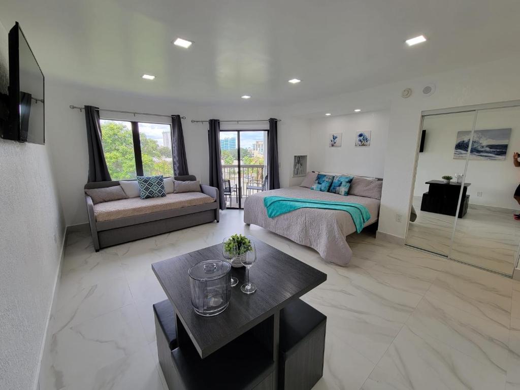 3509 Luxury Location and Location - Housity