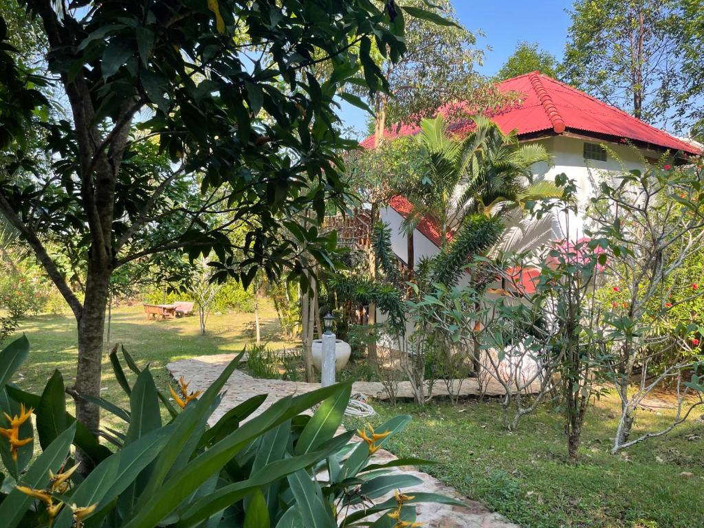 Zahrada ubytování Kep Lodge