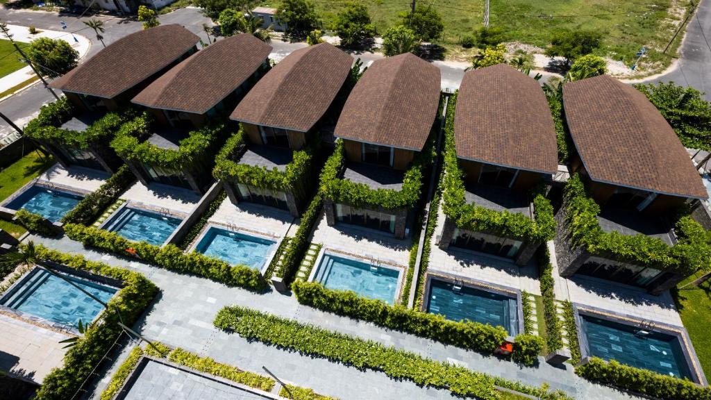 Two-Bedroom Villa with Daily Afternoon tea at VIP Lounge