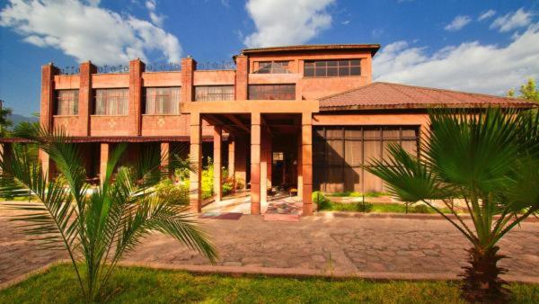 Lal Hotel & Spa
