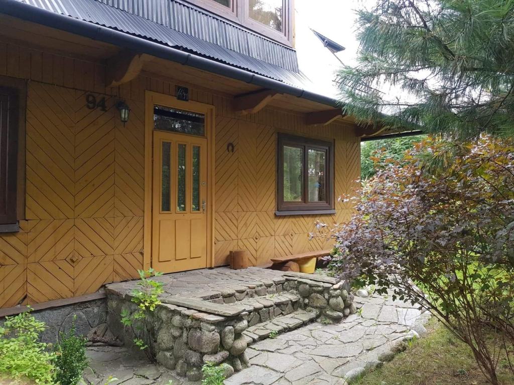 Budova, v ktorej sa dovolenkový dom nachádza
