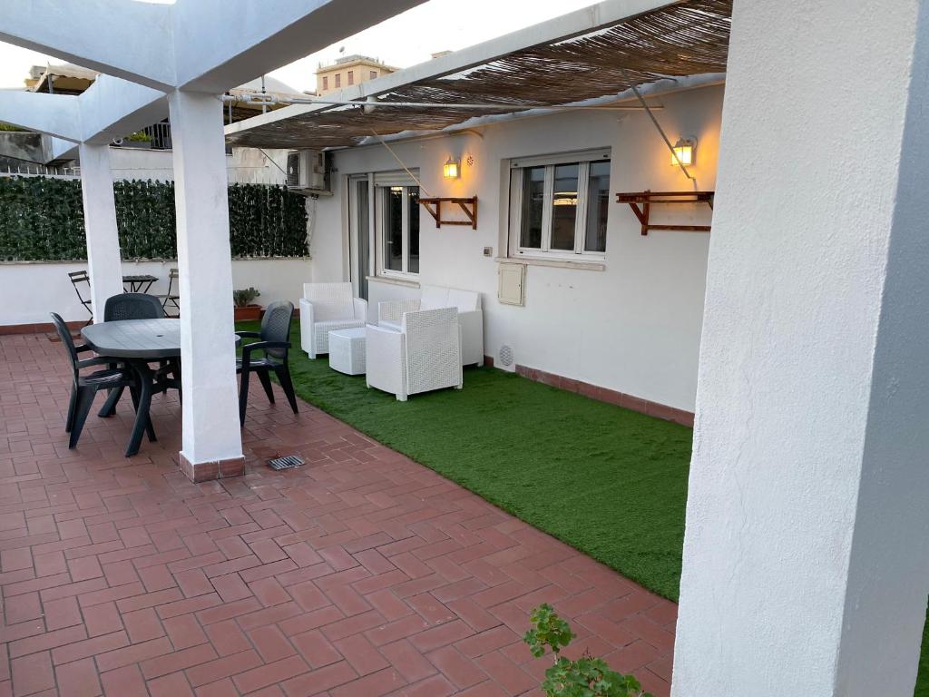 A seating area at La Terrazza Imperiale