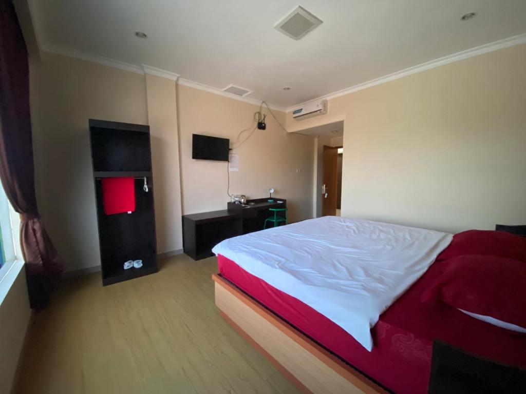 MAHANAIM HOTEL - Standard Double Room