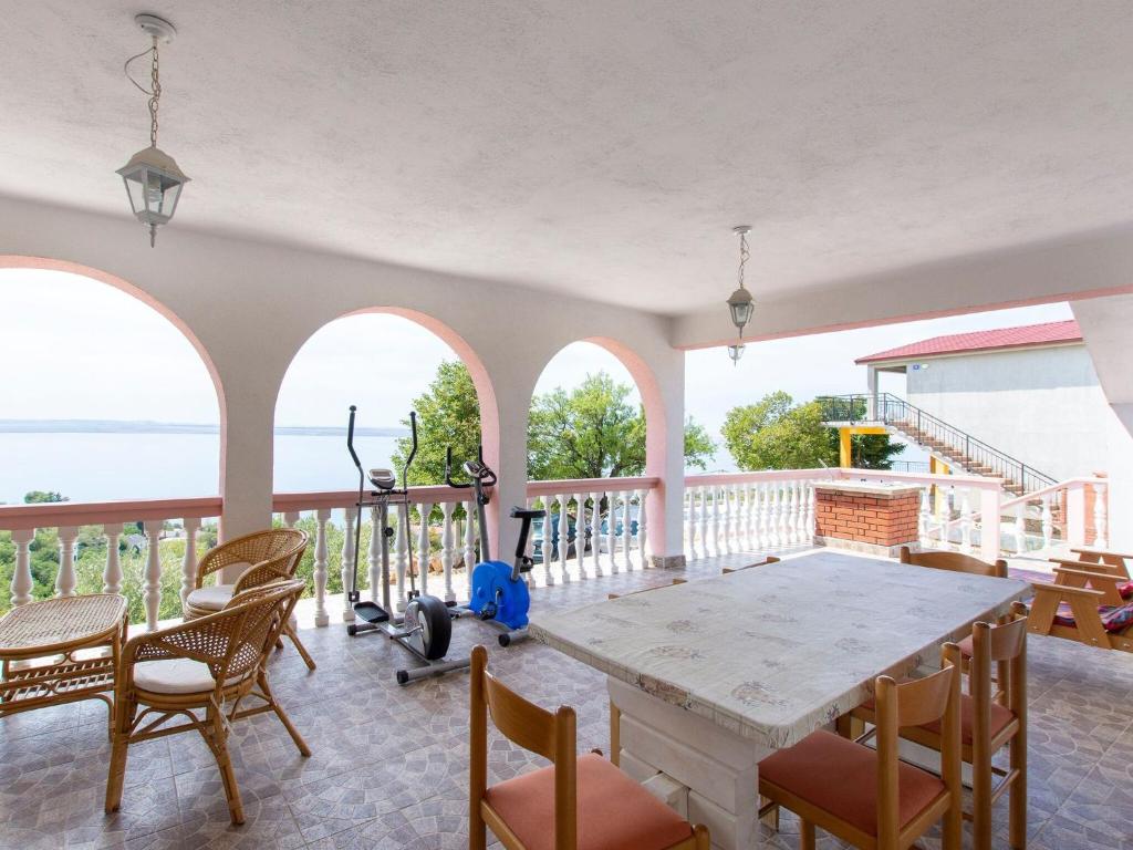 Welcoming Apartment in Tribanj with Terrace