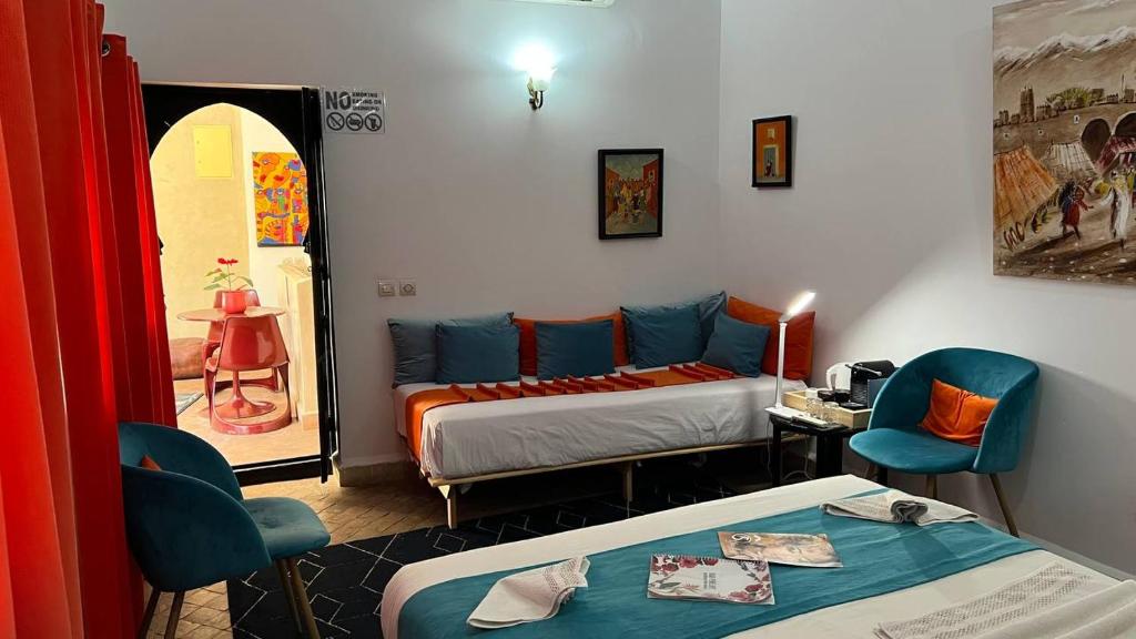 Postel nebo postele na pokoji v ubytování RIAD PÉNÉLOPE Marrakech