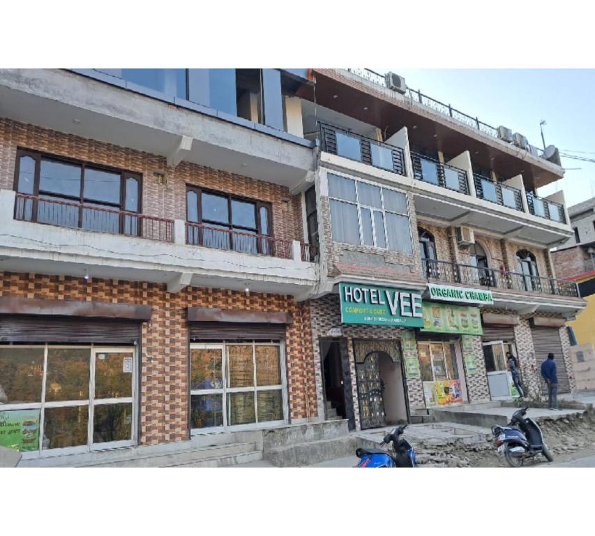 Hotel VEE - Housity