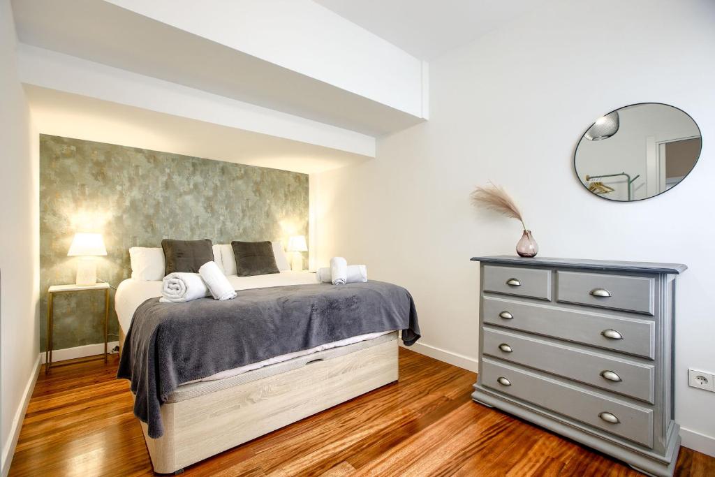 Postel nebo postele na pokoji v ubytování Casa de Campo Madrid - Apartamento de 2 dormitorios