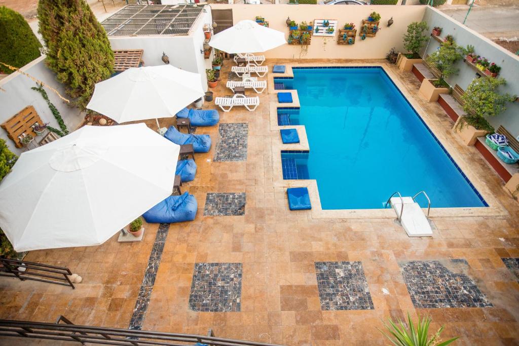 Bazén v ubytování Grand Hotel Madaba nebo v jeho okolí