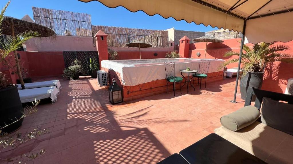 Balkón nebo terasa v ubytování RIAD PÉNÉLOPE Marrakech