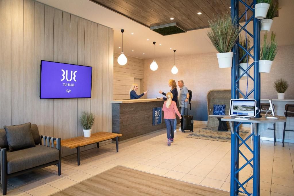 eine Darstellung der Lobby einer Sonnenklinik in der Unterkunft TUI BLUE Sylt in Rantum