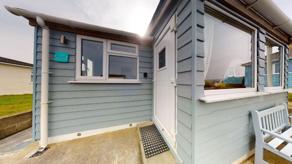 Το κτήριο όπου στεγάζεται  η παραθεριστική κατοικία