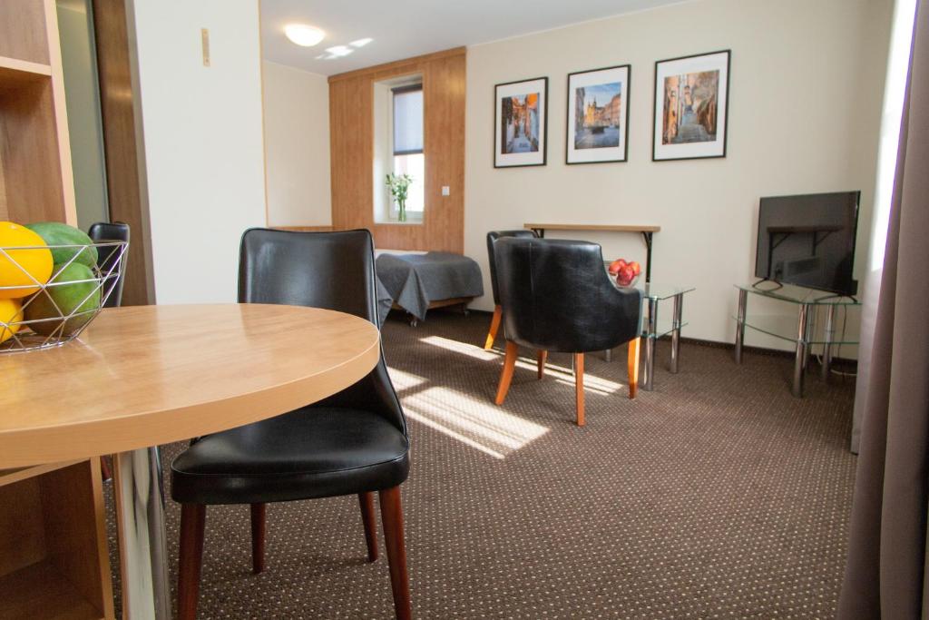 Warsaw Apartments - Apartamenty Sadyba - Apartment With Twin Beds