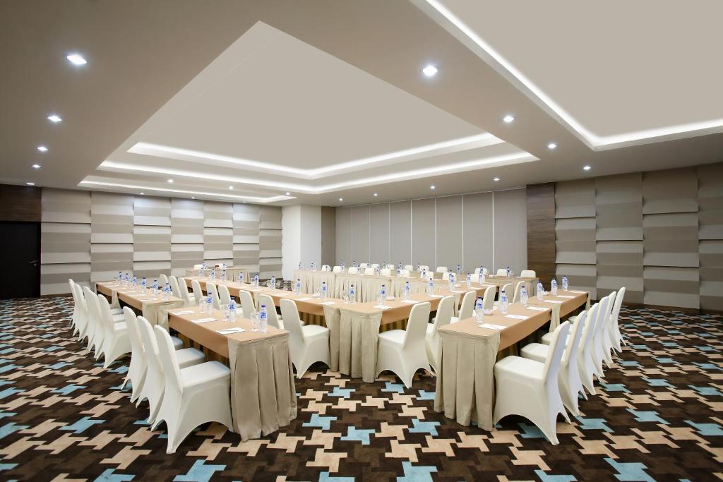 Konferenční prostory v ubytování Hotel Santika Kelapa Gading