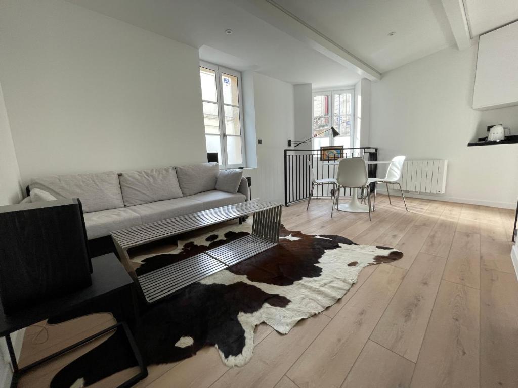 Et opholdsområde på ღ Le Loft Bleu - Cocon élégant & central